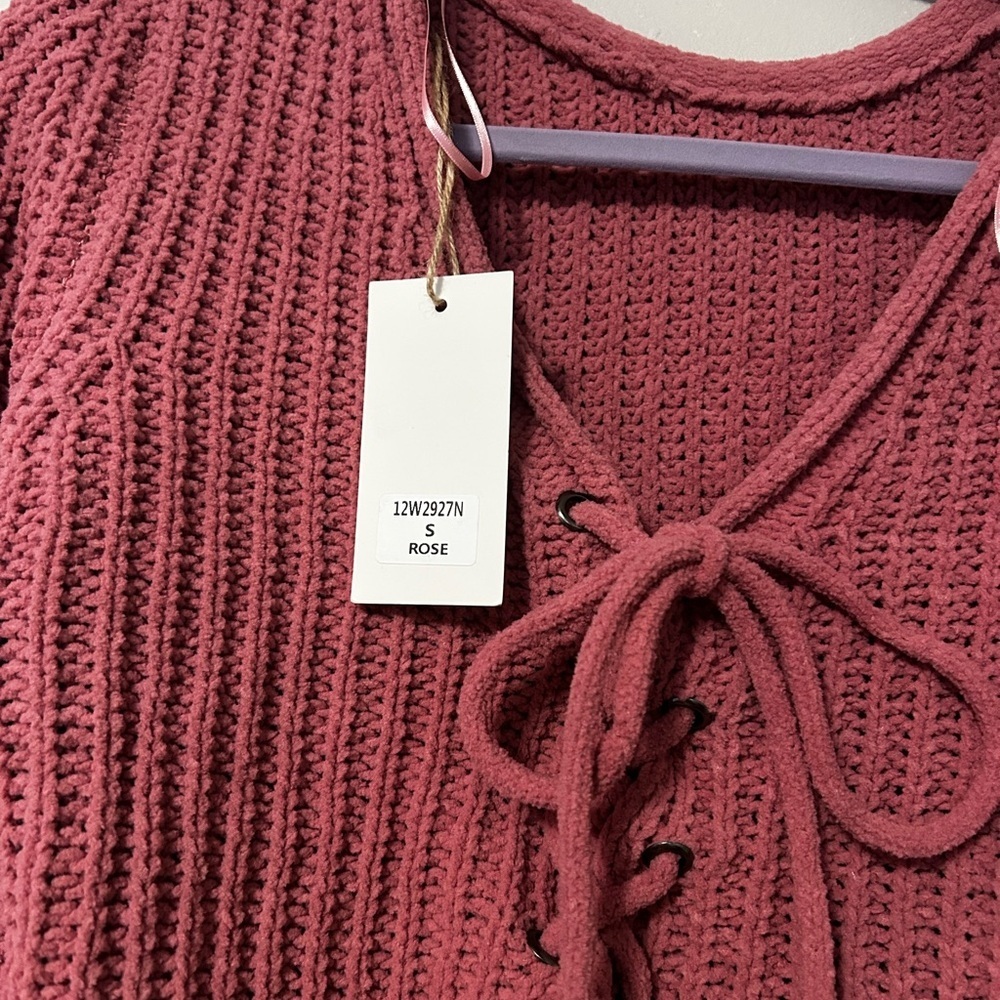 NWT New In Cozy Rose Knit Sweater, Size S - Picture 11 of 11